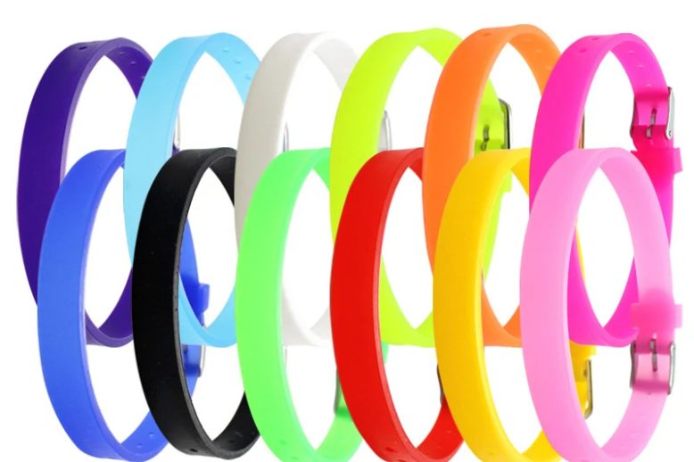 Charms and slide letters custom color silicone wristband (1)