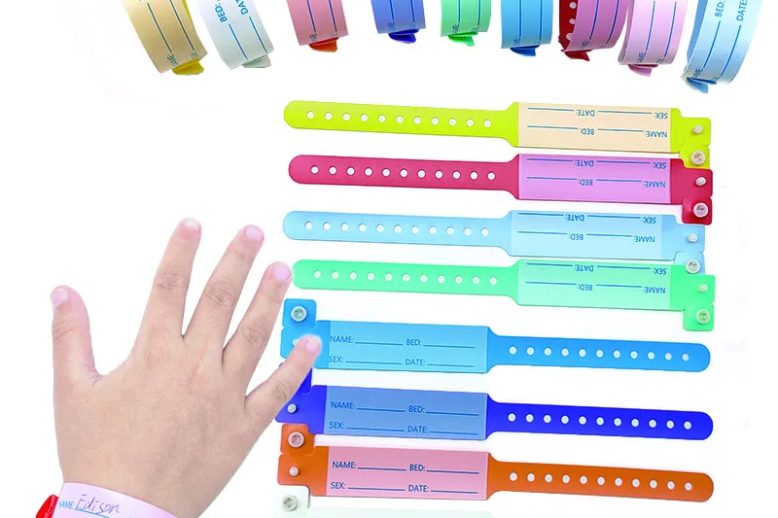 Custom soft writable plastic identification wristbands for child (1)