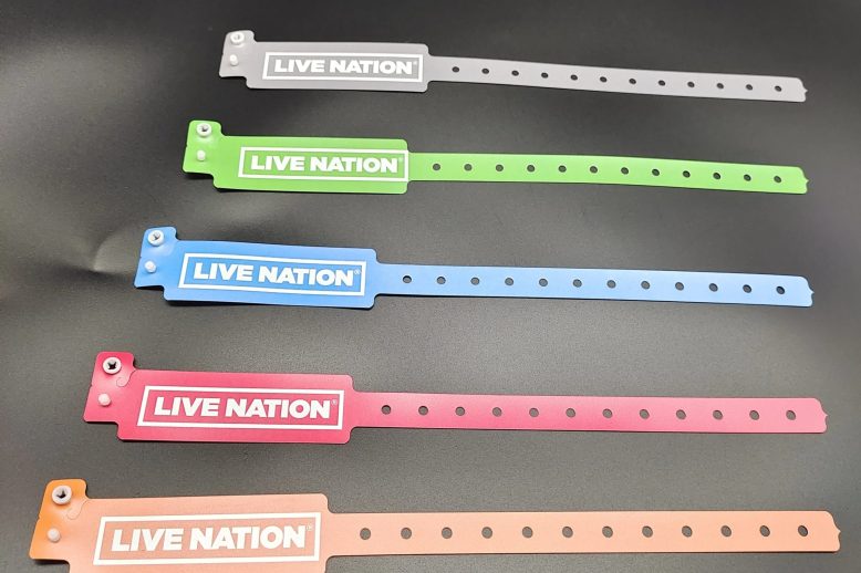 Waterproof adult cheap custom vinyl plastic wristband (5)